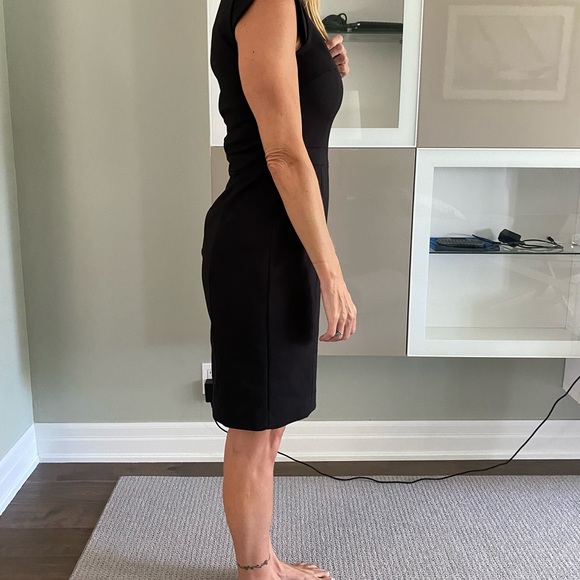 Little Black Dress size 8 (French Connection) - Picture 3 of 7